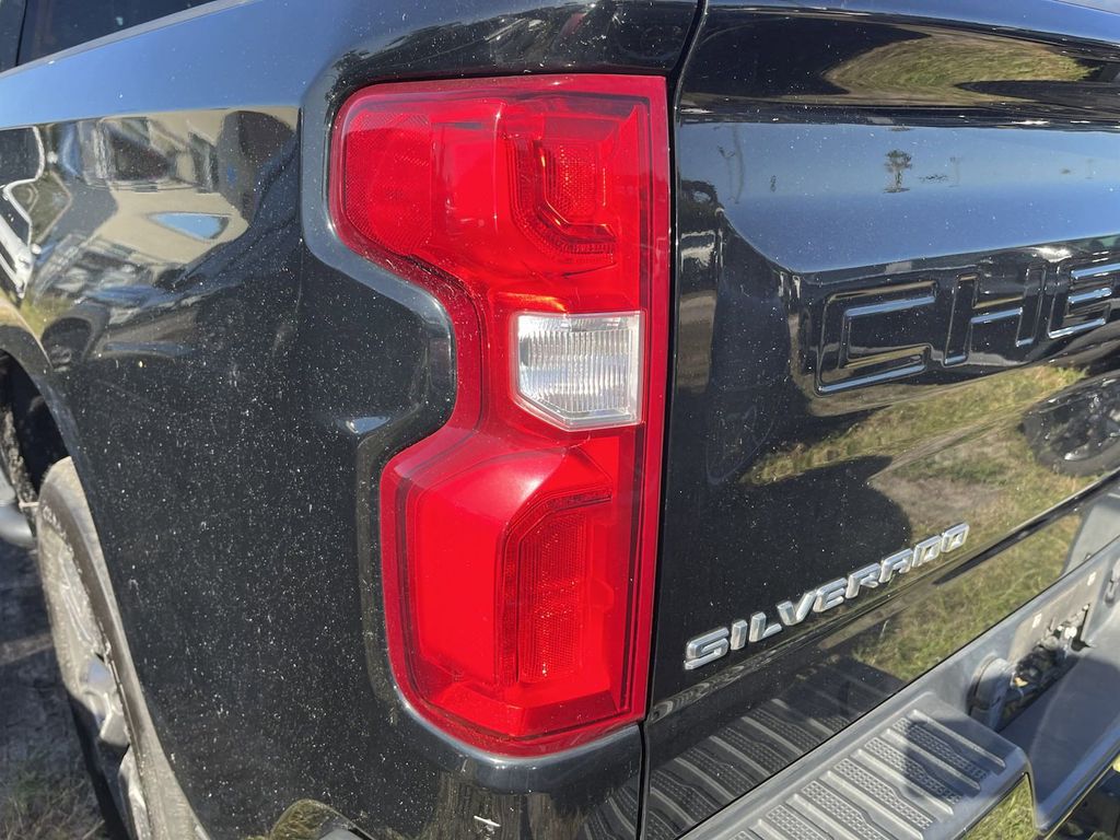 2020 Chevrolet Silverado 1500 RST 8