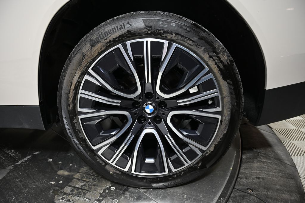 Thumbnail: 2026 BMW X3 - 12