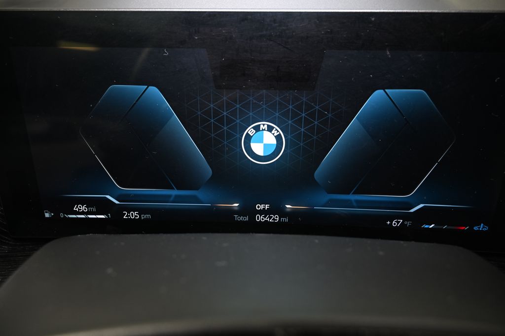 Thumbnail: 2025 BMW X7 - 26