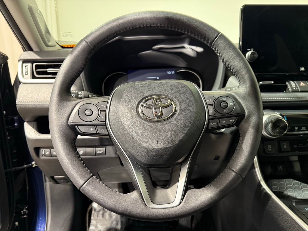 Thumbnail: 2023 Toyota RAV4 - 24