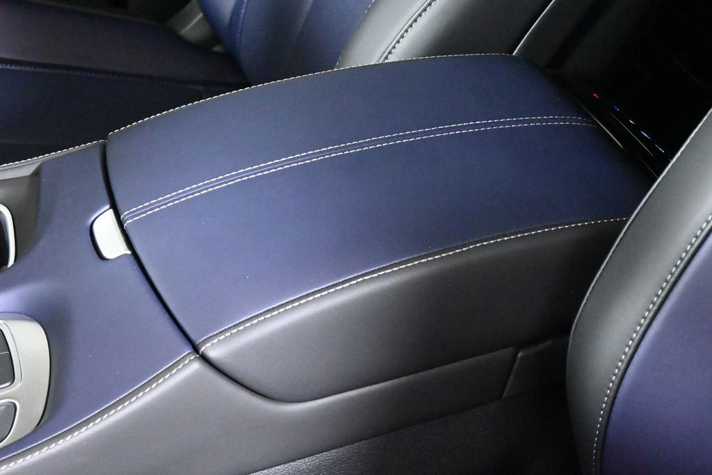 Thumbnail: 2026 INFINITI QX60 - 25