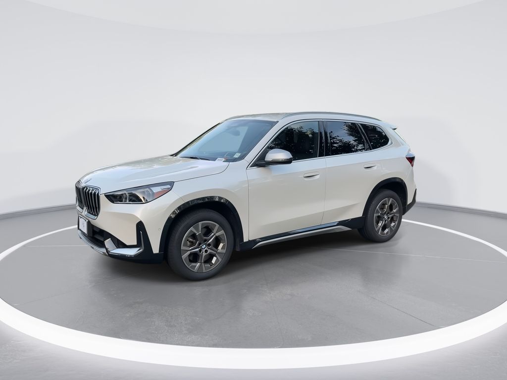 Thumbnail: 2023 BMW X1 - 4