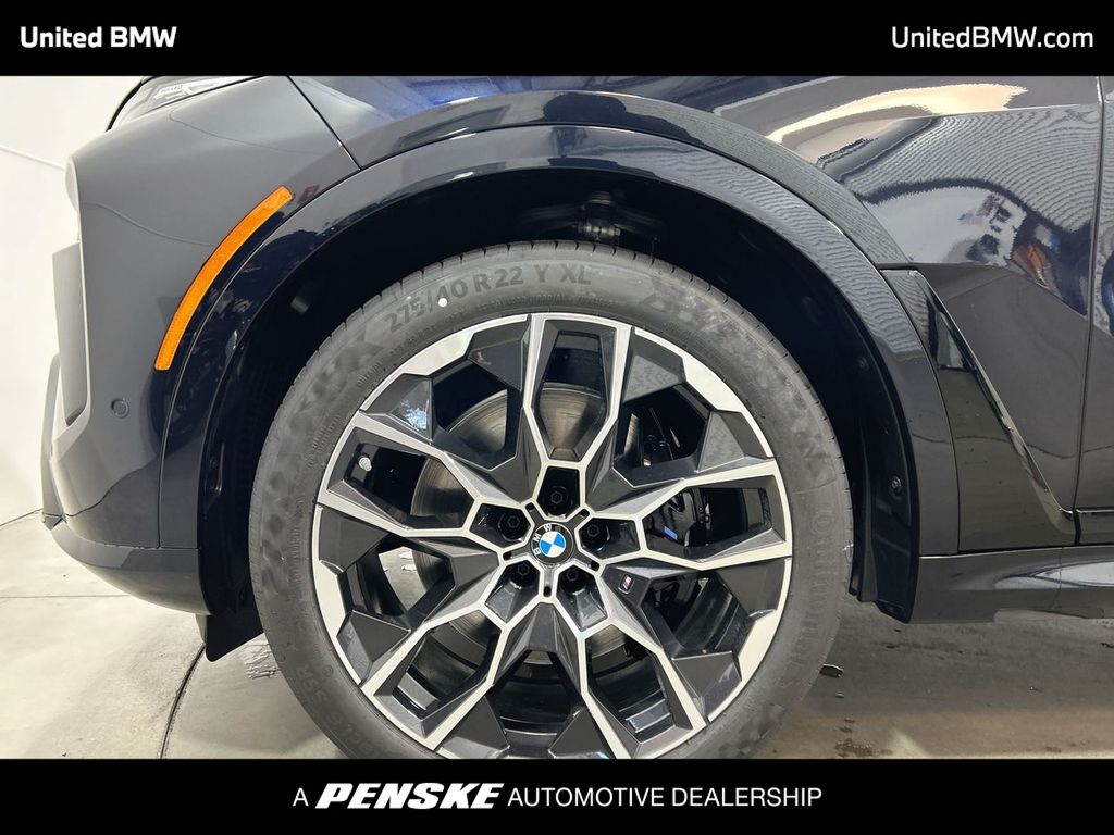 Thumbnail: 2026 BMW X7 - 10