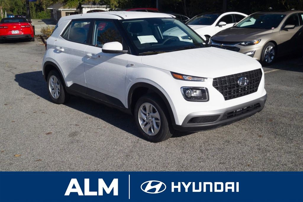New 2026 White Hyundai SE image 4