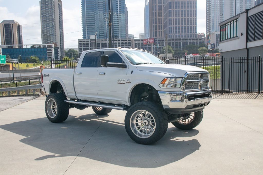 Bright White Clearcoat 2018 RAM 2500 Pickup Truck Four-Wheel Drive 6-Speed Automatic