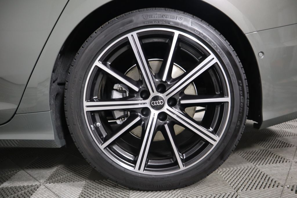 2025 Audi A6  32