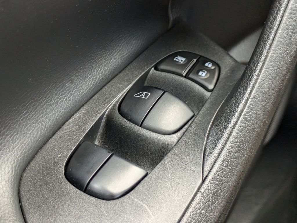 2016 Nissan Altima 2.5 SR