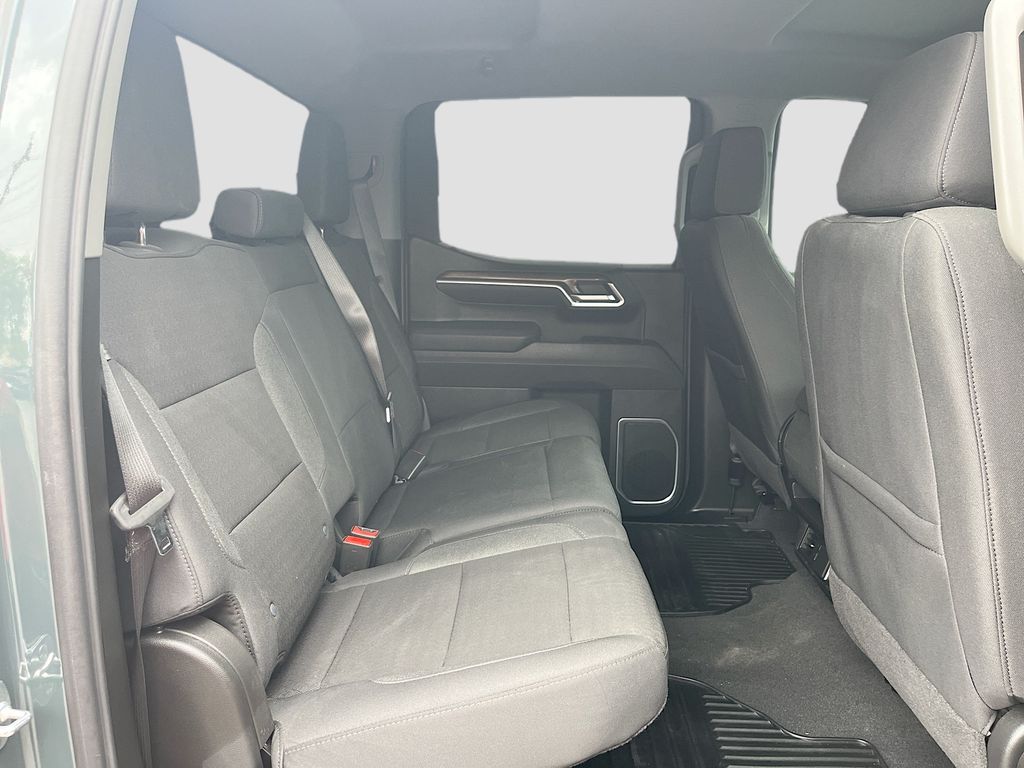 Used 2026 Gray Chevrolet LT image 27