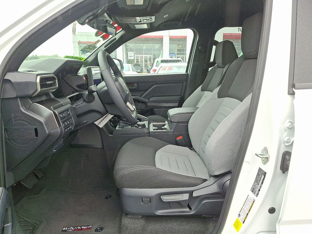 Thumbnail: 2025 Toyota 4Runner - 13