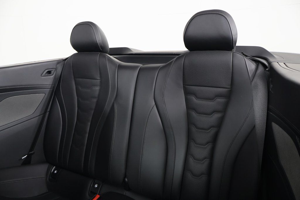 Thumbnail: 2022 BMW 8 Series - 12