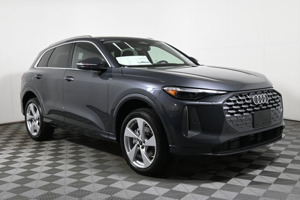 Thumbnail: 2025 Audi Q5 - 8