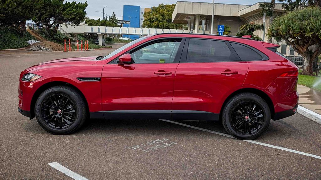 Used 2018 Jaguar F-PACE 30t Prestige 4D Sport Utility