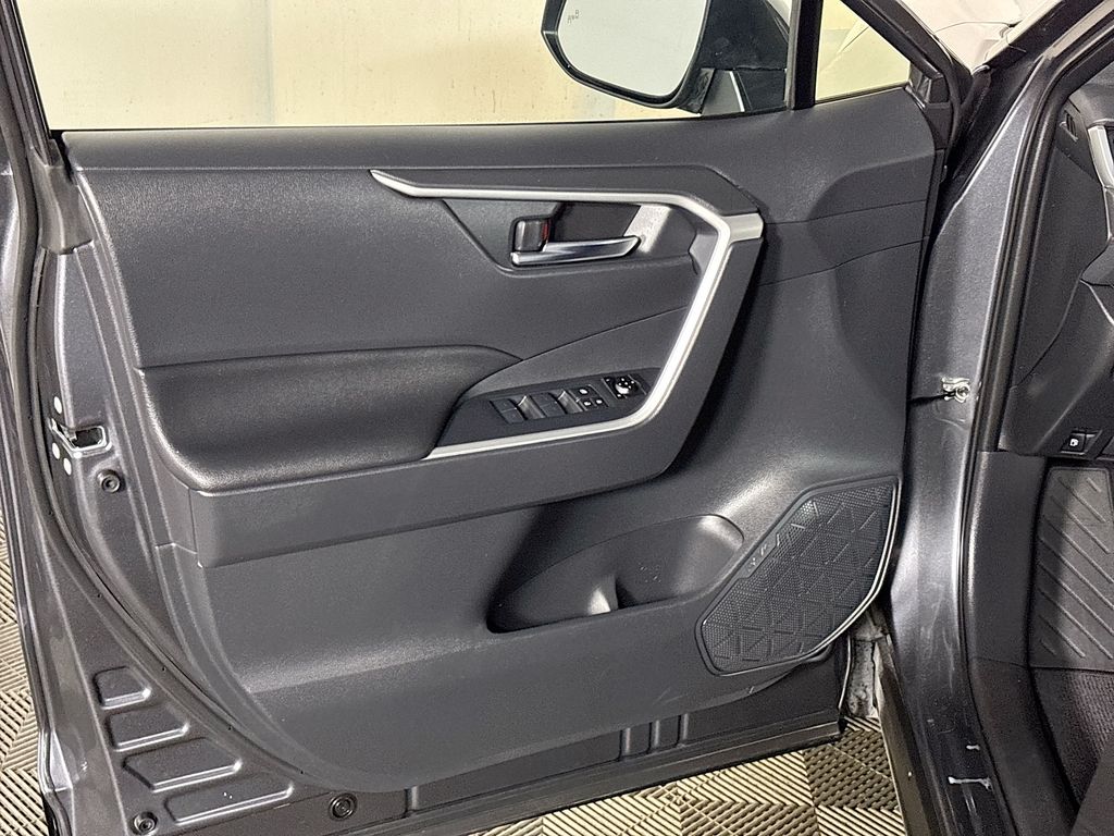 2023 Toyota RAV4 Prime SE