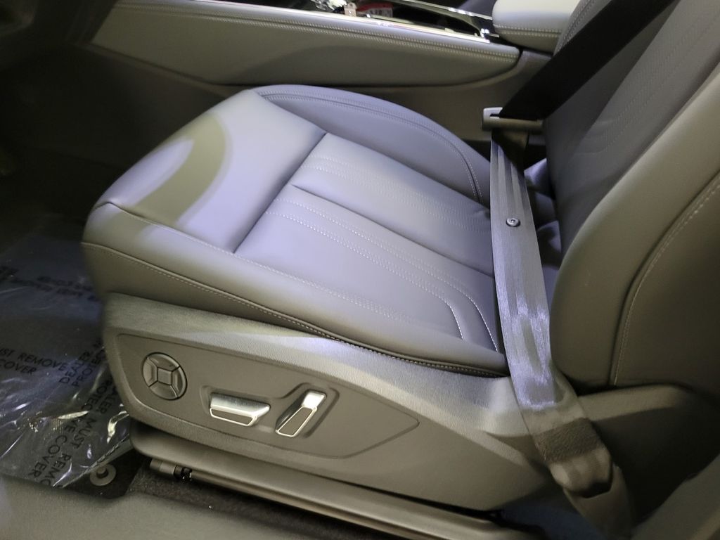 Thumbnail: 2026 Audi Q3 - 26