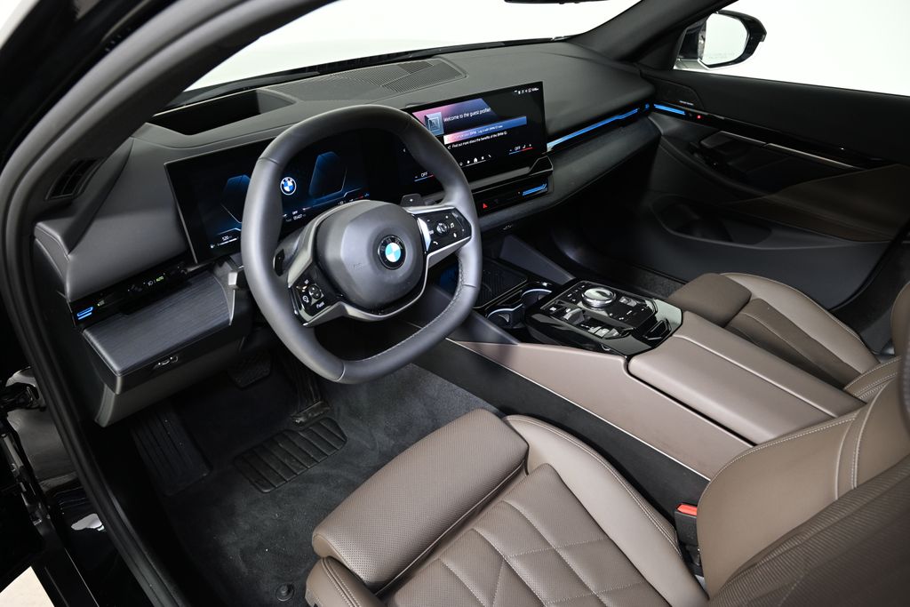 Thumbnail: 2026 BMW 5 Series - 15