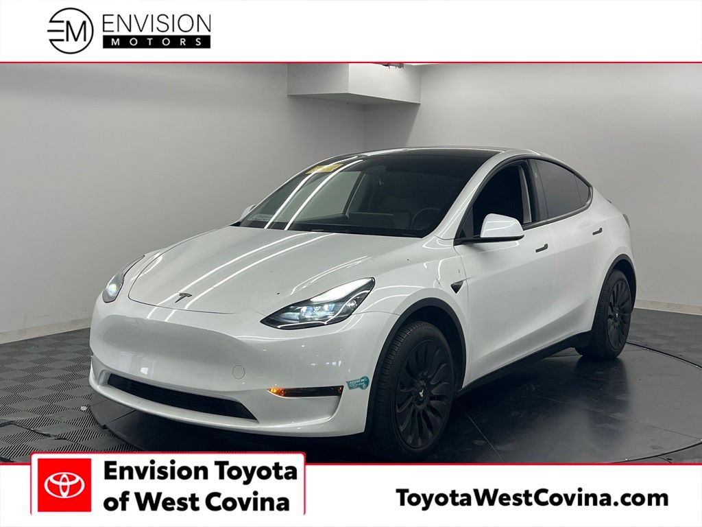 Pearl White Multi-Coat 2025 Tesla Model Y SUV / Crossover Rear-Wheel Drive 1-Speed Automatic