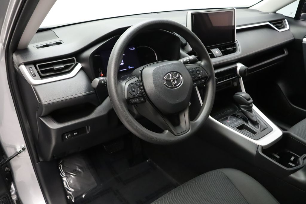 Thumbnail: 2024 Toyota RAV4 - 15