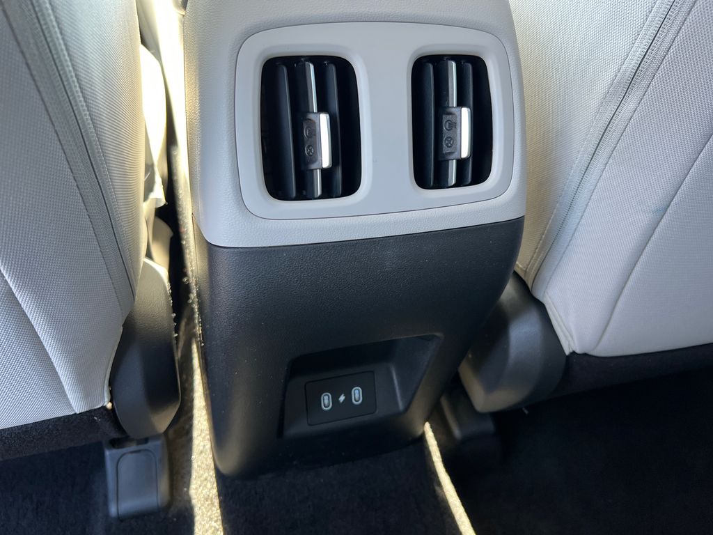 New 2026 White Hyundai SEL image 23