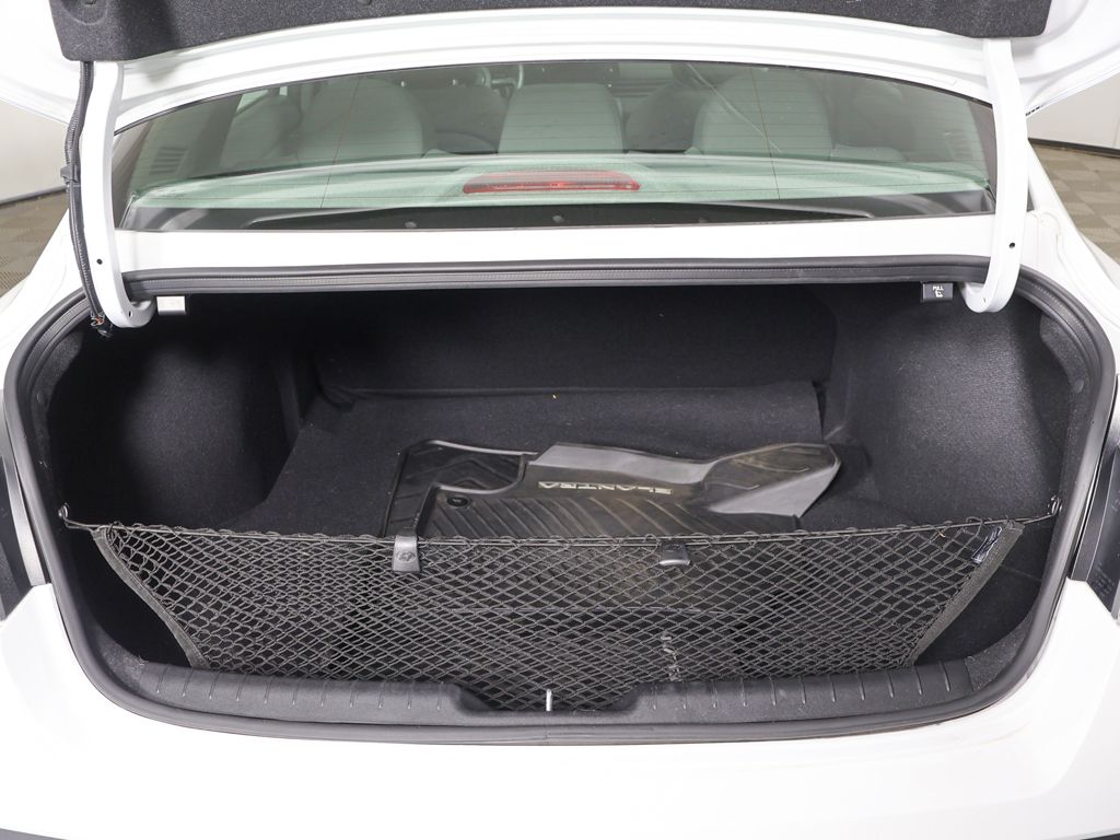 Certified Used 2025 White Hyundai SEL Sport image 15
