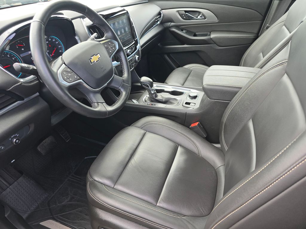 Used 2023 Gray Chevrolet LT Leather image 18