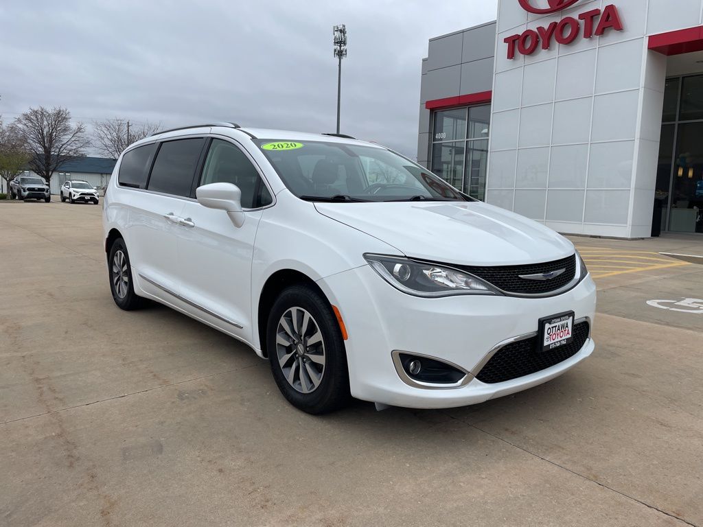 Bright White Clearcoat 2020 Chrysler Pacifica Touring L Plus FWD Minivan Front-Wheel Drive 9-Speed Automatic