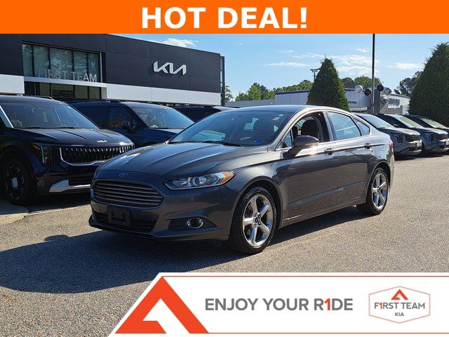 2015 Ford Fusion SE