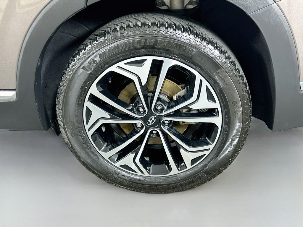 Thumbnail: 2020 Hyundai Santa Fe - 32