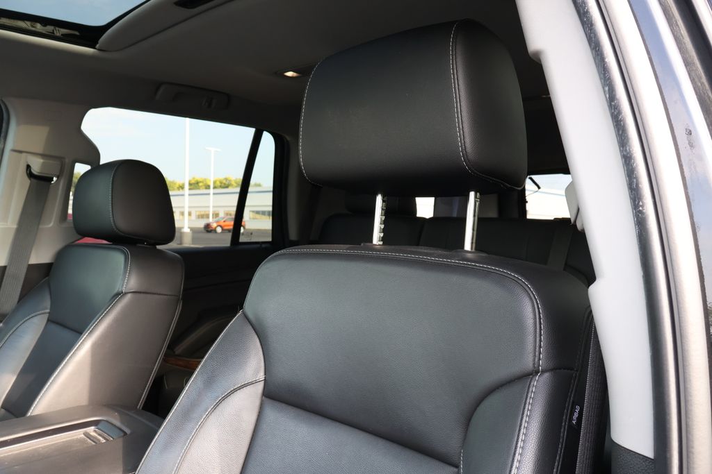 Thumbnail: 2019 Chevrolet Tahoe - 14