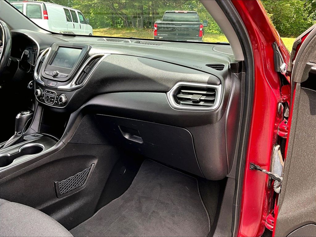 2018 Chevrolet Equinox — photo 13