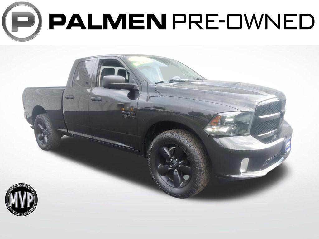  2017 RAM 1500 Express Quad Cab 4WD   