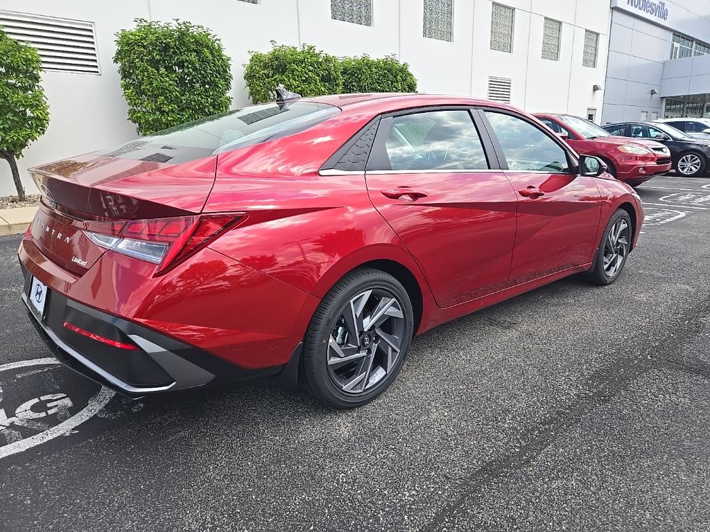 Thumbnail: 2025 Hyundai Elantra - 8