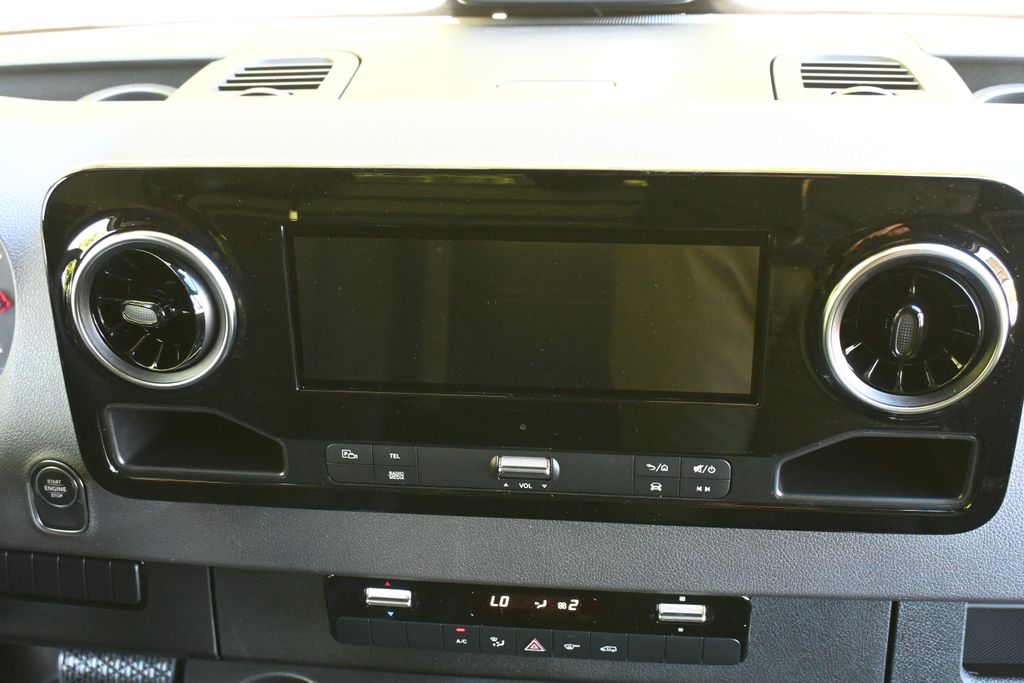 2025 Mercedes-Benz Sprinter 2500 23