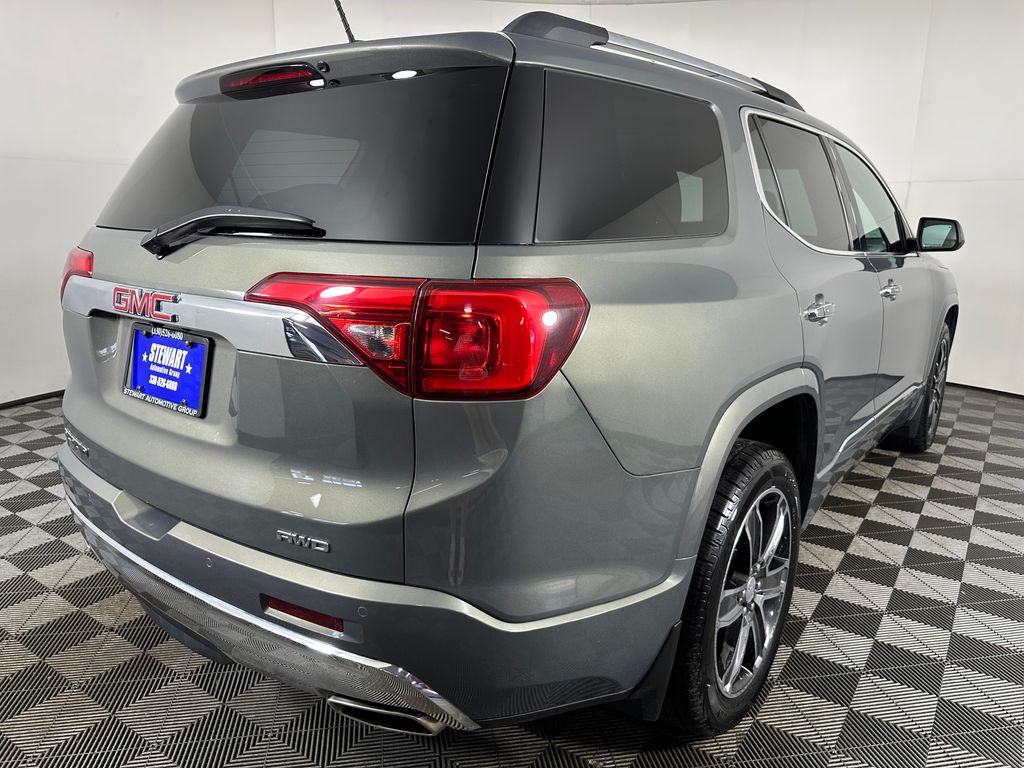 Photo 5 of 2017 GMC Acadia Denali