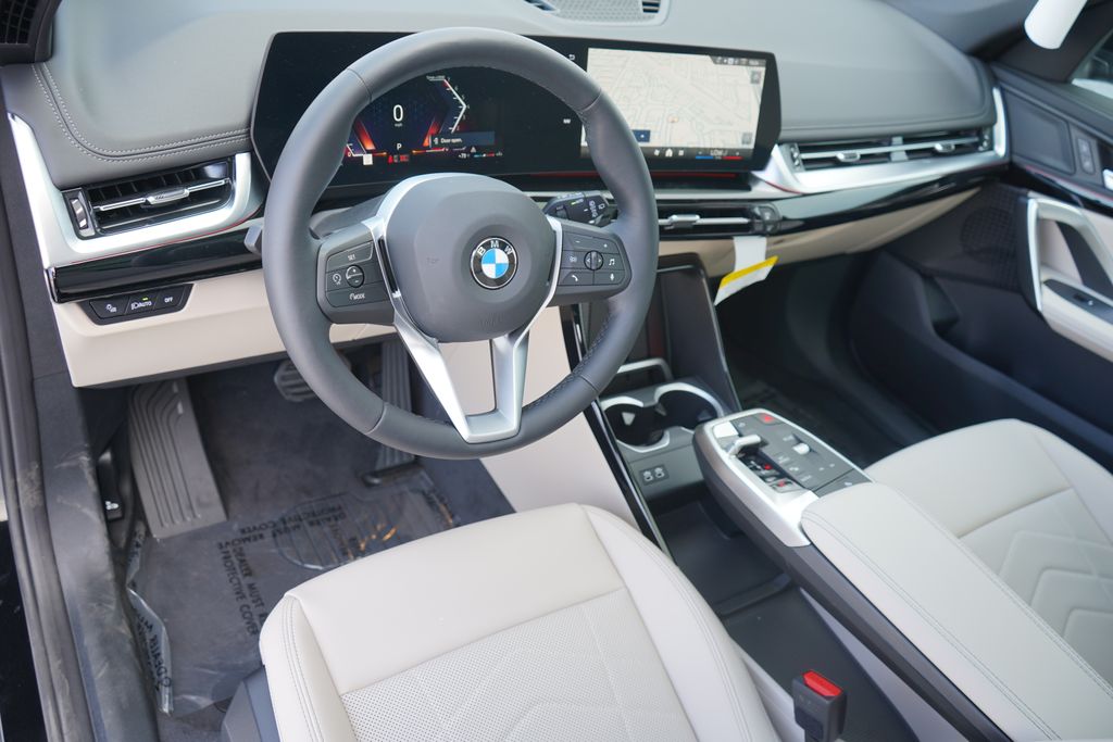 Thumbnail: 2025 BMW X1 - 11