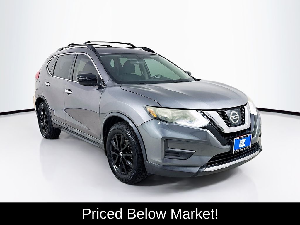 Gray (Gun Metallic) 2017 Nissan Rogue SUV / Crossover Front-Wheel Drive Continuously Variable Transmission