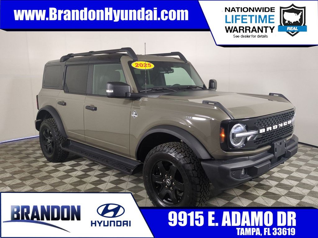 Gray 2025 Ford Bronco SUV / Crossover Four-Wheel Drive Automatic