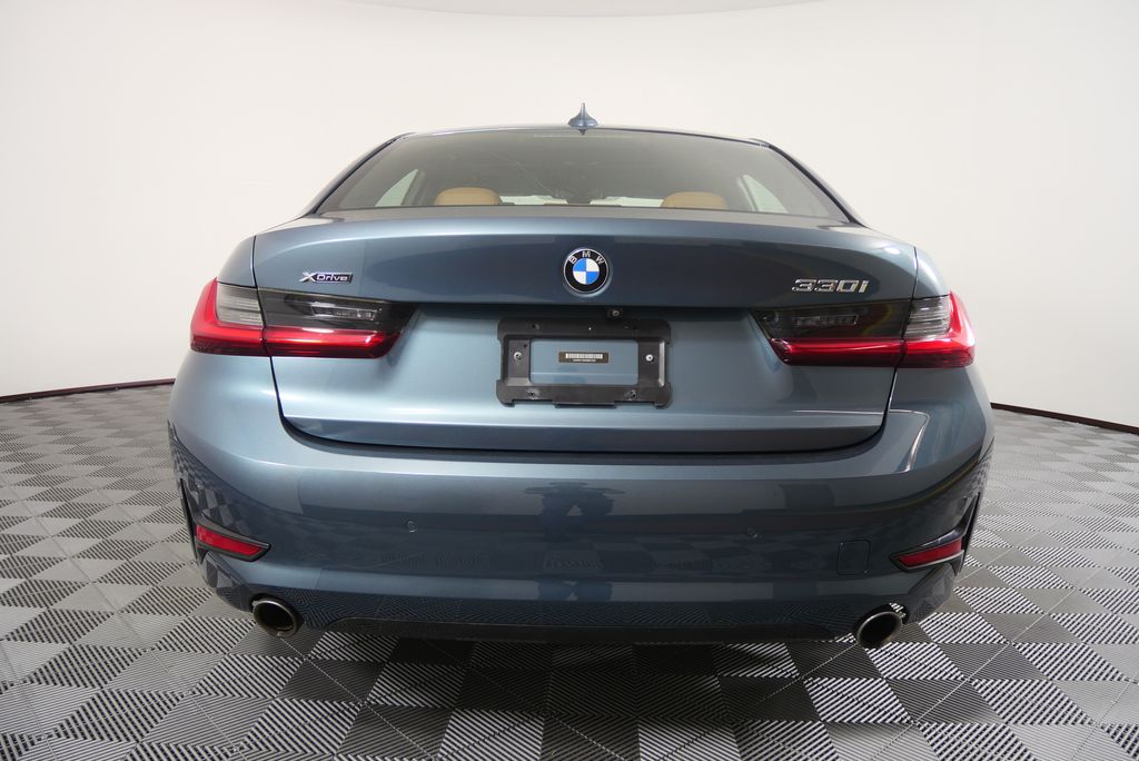 Thumbnail: 2021 BMW 3 Series - 4