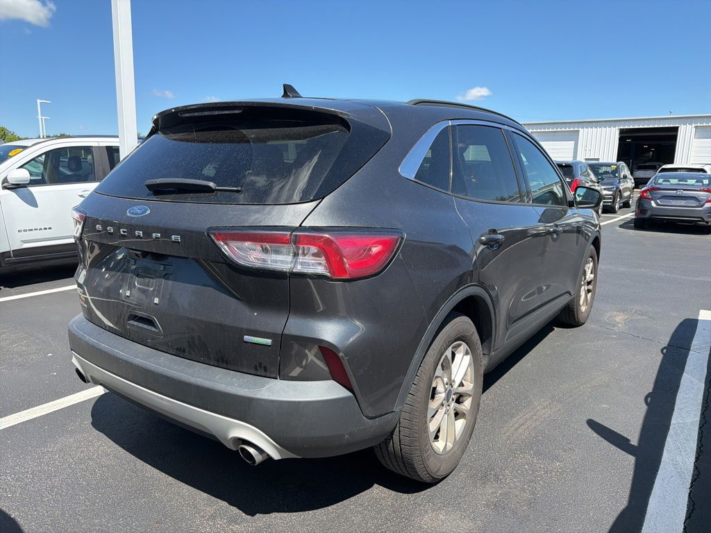 Thumbnail: 2020 Ford Escape - 3