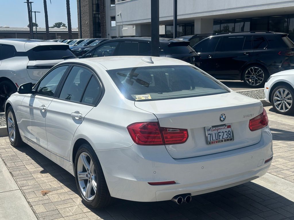 Thumbnail: 2015 BMW 3 Series - 5