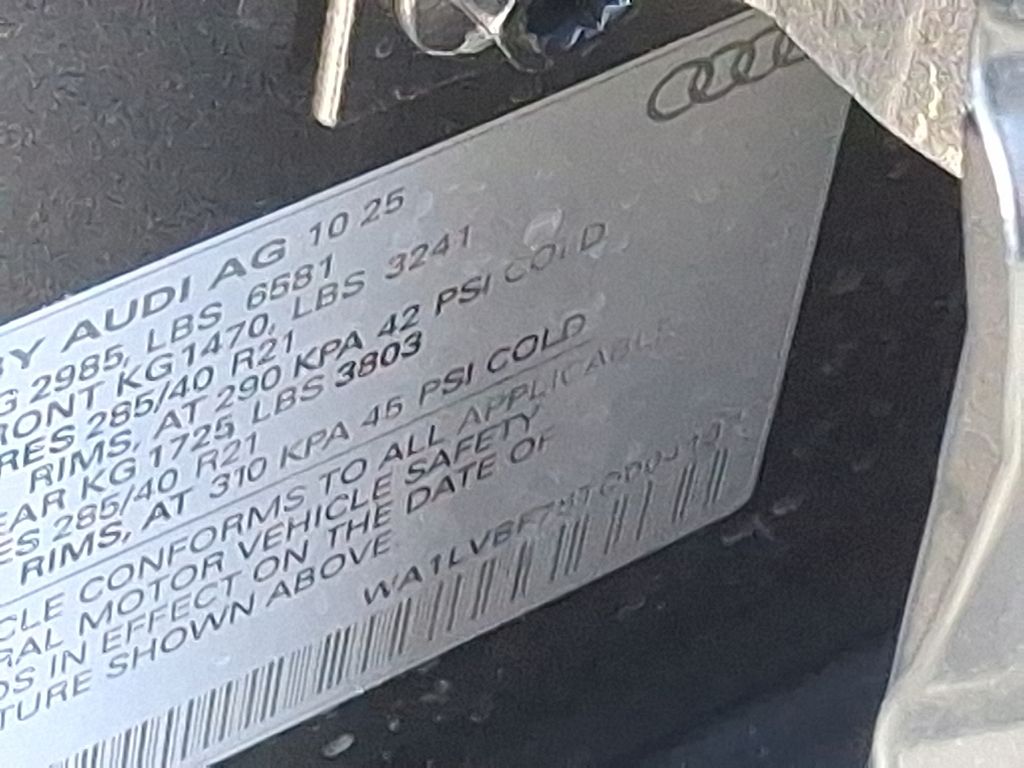 Thumbnail: 2026 Audi Q7 - 21