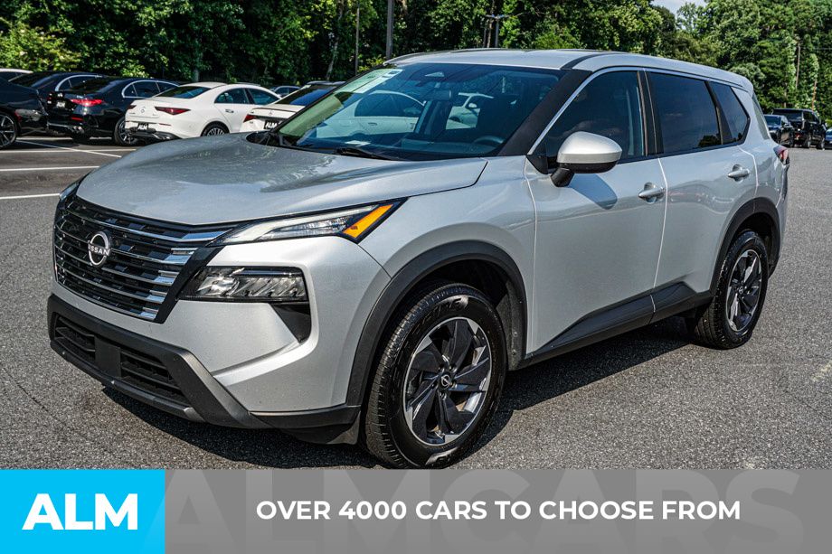 Used 2024 Silver Nissan SV image 2