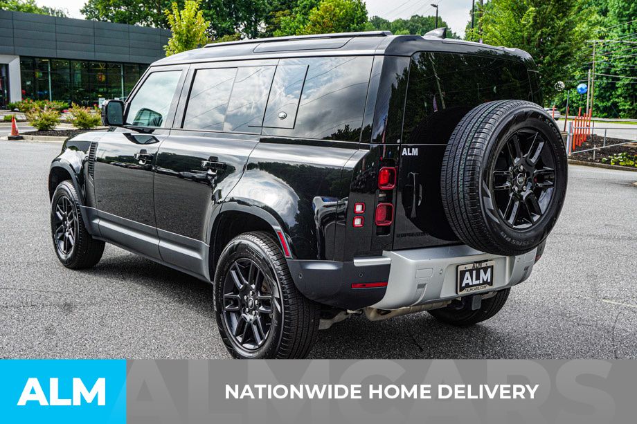 Used 2024 Black Land Rover S image 4