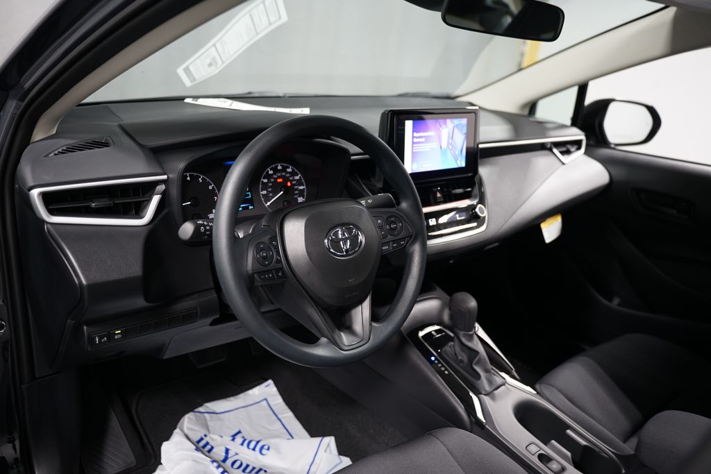 2025 Toyota Corolla LE 11