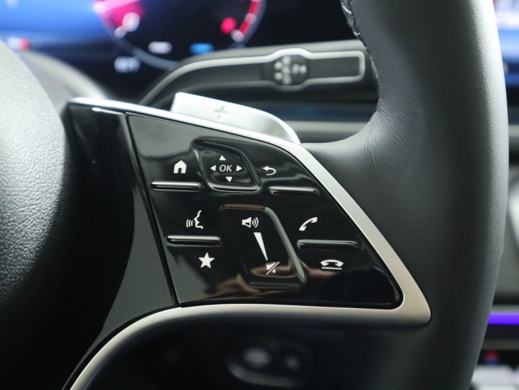 Thumbnail: 2026 Mercedes-Benz GLE - 13