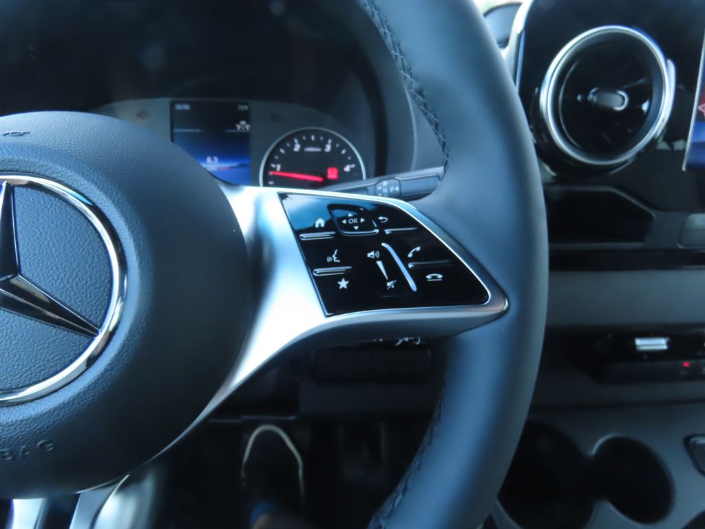 Thumbnail: 2026 Mercedes-Benz Sprinter - 13