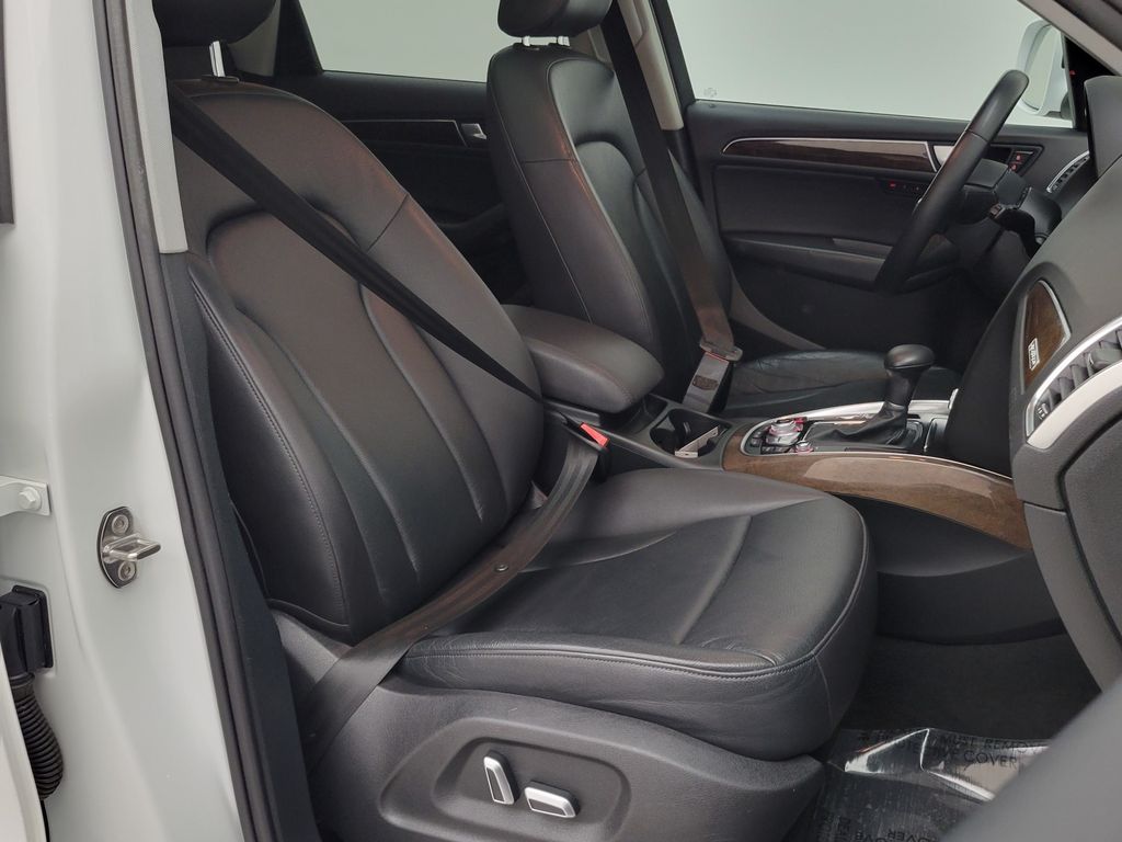 Thumbnail: 2016 Audi Q5 - 13