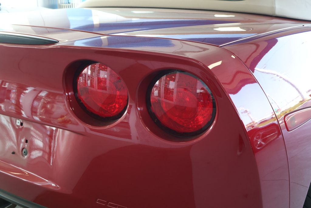 2008 Chevrolet Corvette Base 8