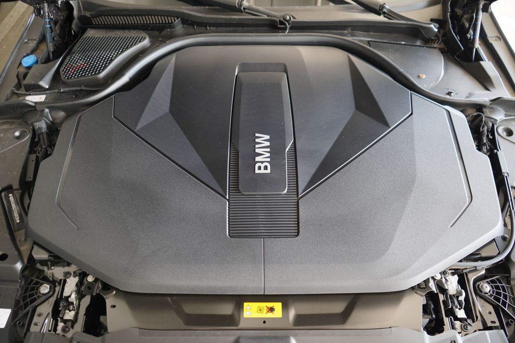 Thumbnail: 2026 BMW i5 - 22