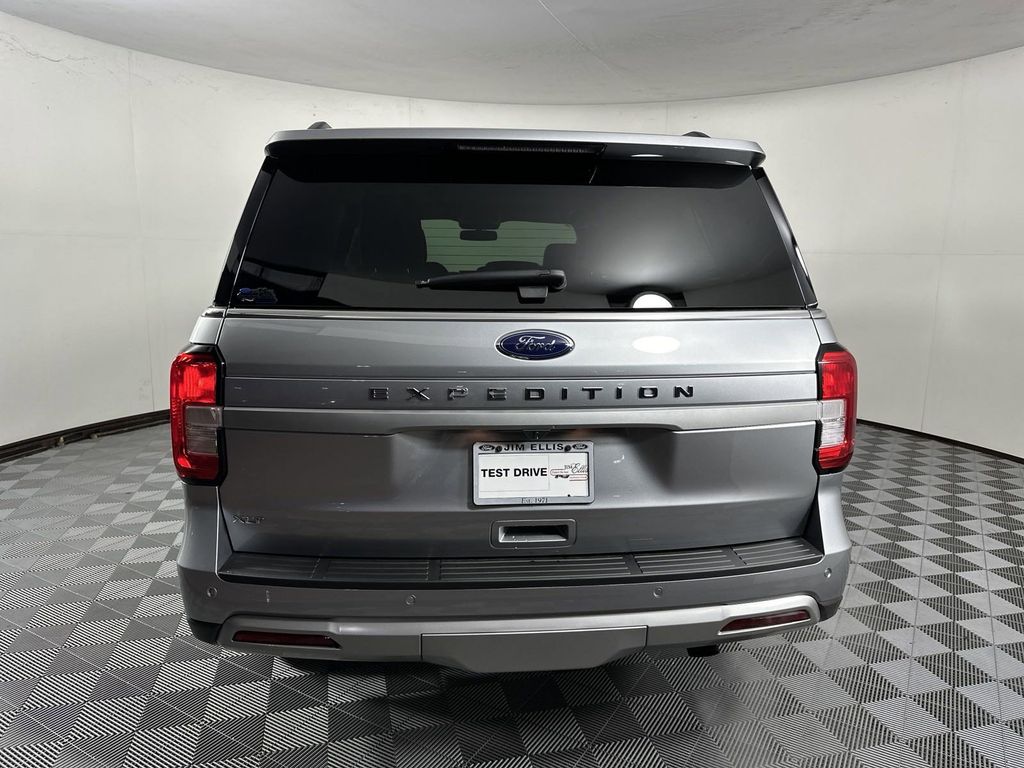 2024 Ford Expedition XLT 6