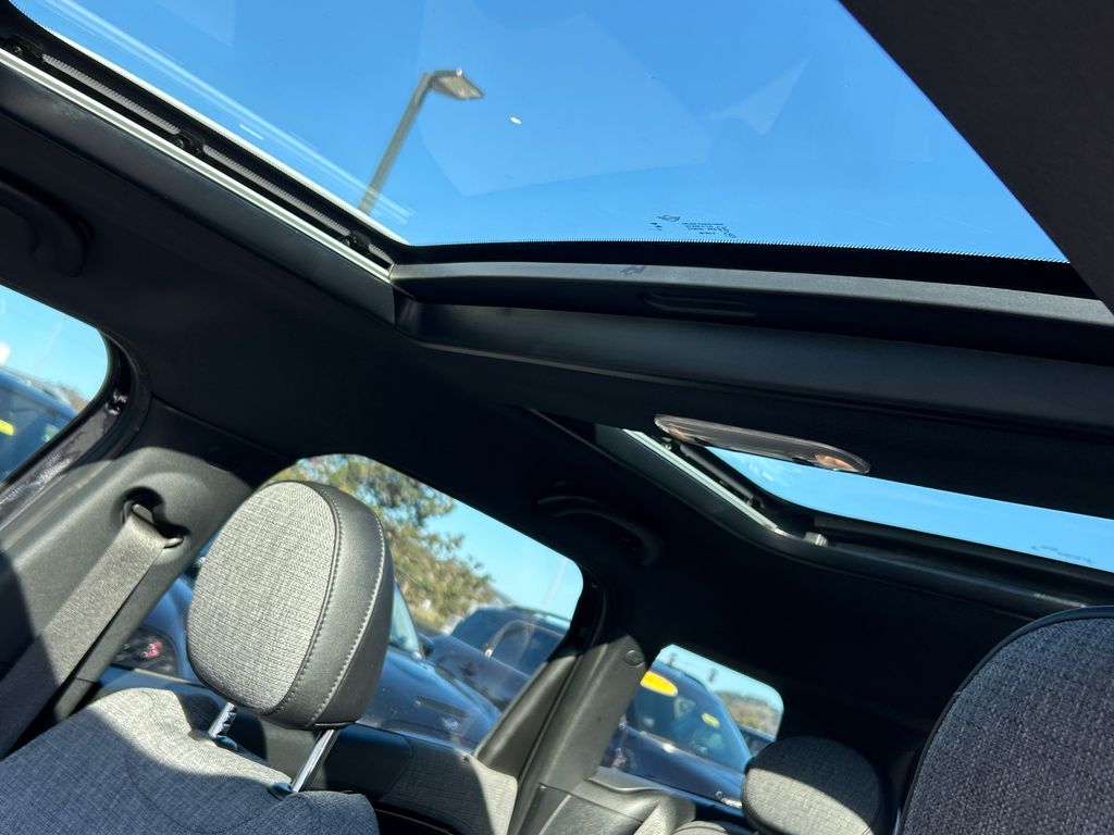 Thumbnail: 2023 MINI Cooper Countryman - 16